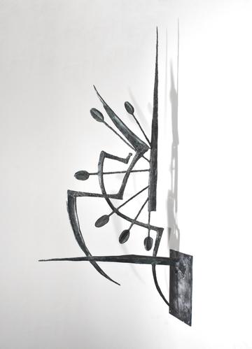 PROJECTING WALL SCULPTURE